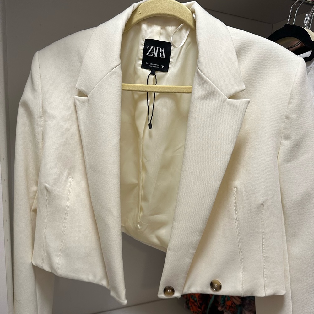 Cropped blazer